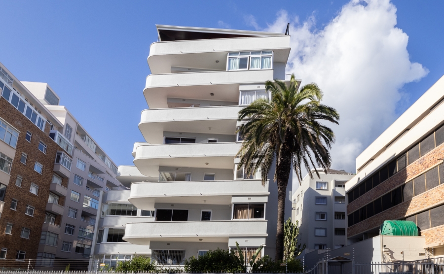 To Let 2 Bedroom Property for Rent in Sea Point Western Cape